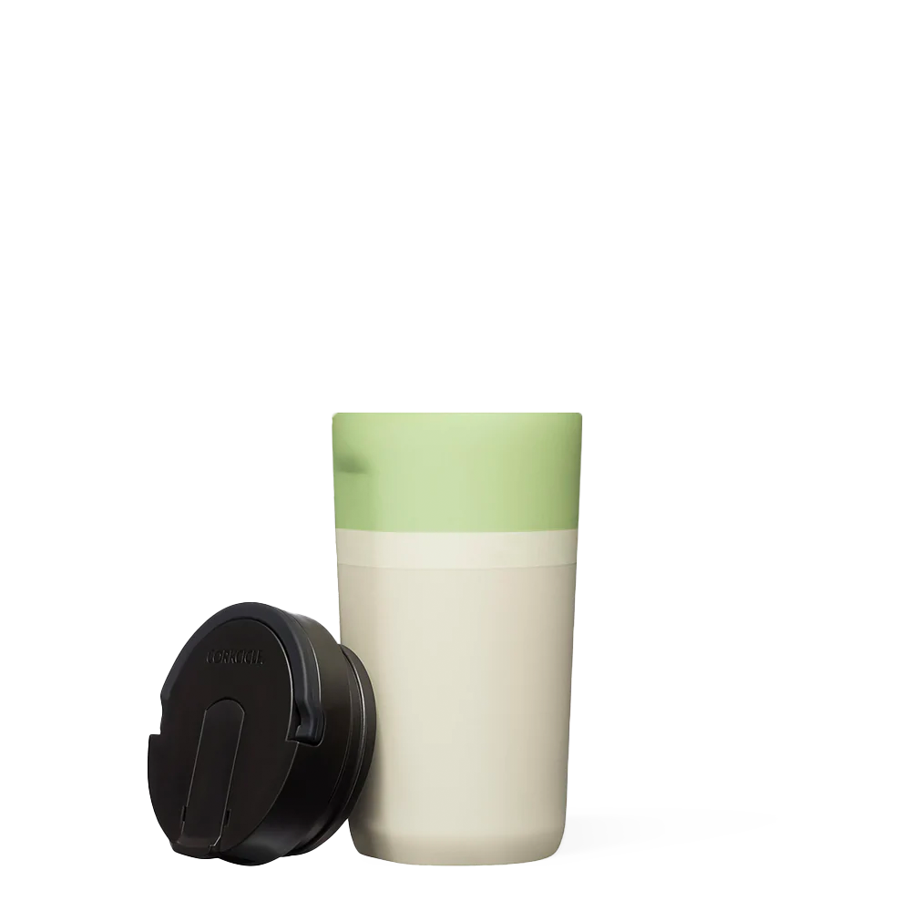 star-warstm-kids-cup-w3 0b29a0bde323--grogu-kids-cup-product-lid-off.png