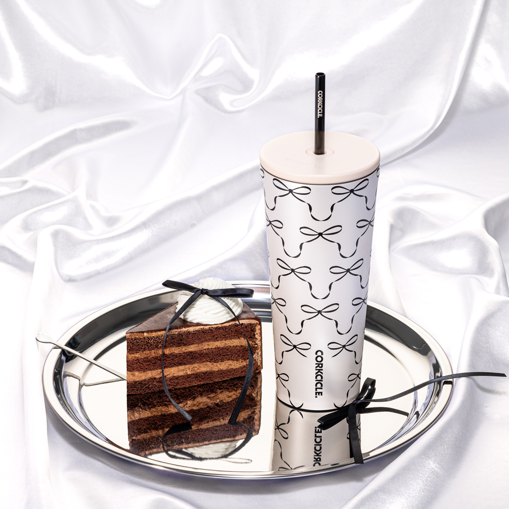 cold-cup-i1 2a98a7269432--2224PBBC-lifestyle.png